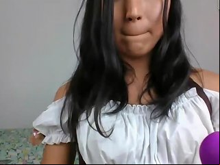 ASHEMALETUBE @ A Charming Housekeeper Who Is A Brunette Latina Girl Is Teasing On A Webcam